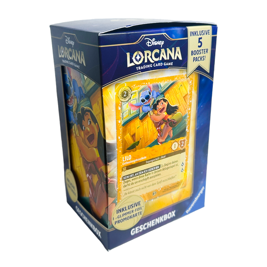 Disney Lorcana ‚Archazias Insel‘ Lilo Geschenk-Set – deutsche Version – Vorderansicht der Geschenkbox mit exklusiver Lilo-Glimmer-Foil-Karte, fünf zufällig ausgewählten Booster Packs, einer Kartenaufbewahrungsbox und drei Kartentrennern