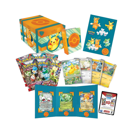 Geöffneter Pokémon Paldea Abenteuerkoffer – deutsche Version – Inhalt mit Sammelkarten, Spielfiguren und Zubehör auf buntem Hintergrund