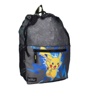 Pokémon Pikachu Sportbeutel in Blau/Schwarz – ca. 40 cm – Vorderansicht des Beutels mit stilvollem Pikachu-Design, geeignet für TCG-Ausrüstung oder Sportutensilien – Robustes Material mit Kordelzugverschluss und Reißverschluss