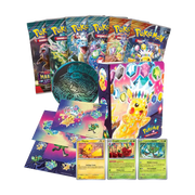 Geöffneter Pokémon Sammelkoffer Terakristall-Pikachu Herbst 2024 – deutsche Version – Innenansicht mit Kartenfächern, Boosterpacks und Pikachu-Motiv